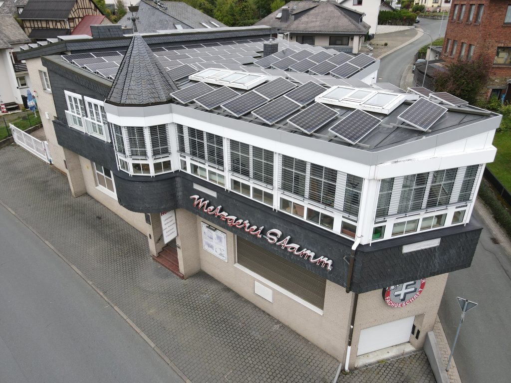 Gewerbeeinheit + 1x Luxuswohnung & 2x Renditewohnung